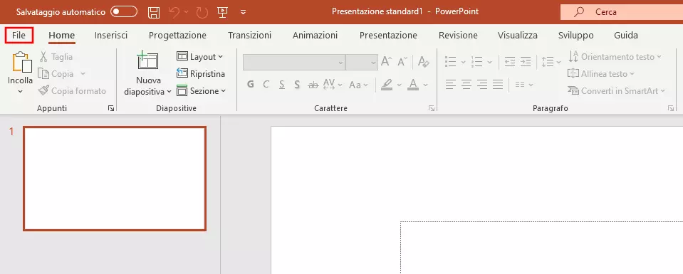 PowerPoint: scheda “File” nella barra del menu