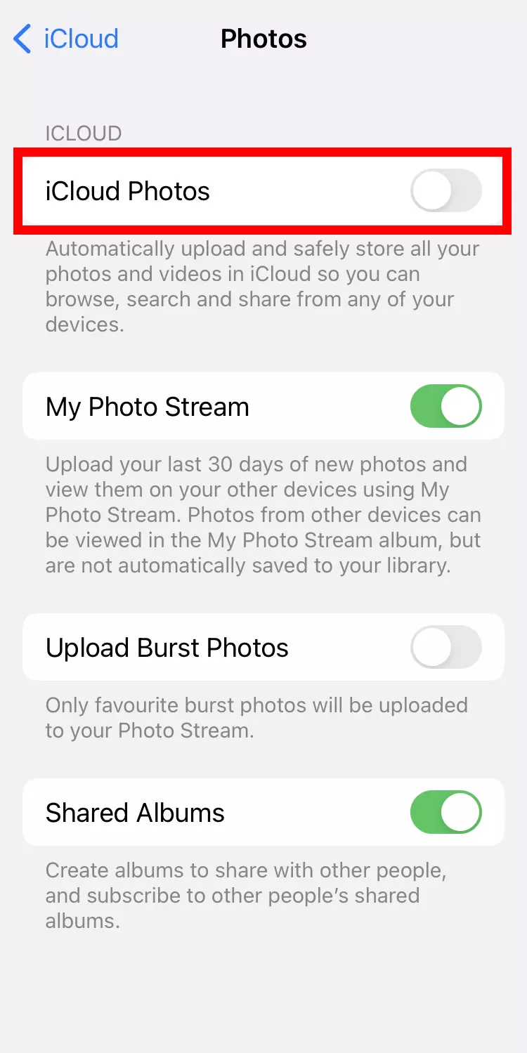 Screenshot della funzione di iPhone “Foto di iCloud” nella sezione “Foto”