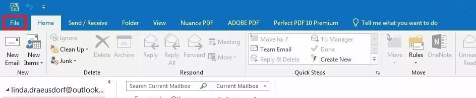 Outlook 2016: Selezione nel menu della scheda “File”