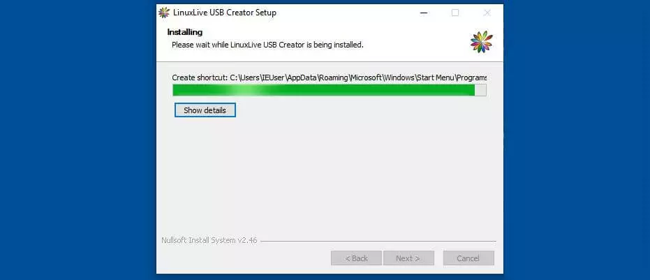 Stato di avanzamento dell’installazione di LinuxLive USB Creator