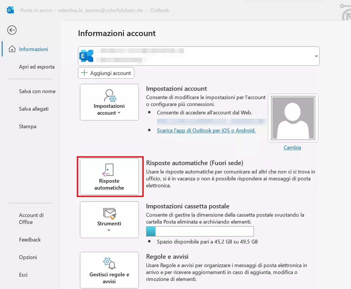 Screenshot delle informazioni account su Outlook